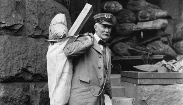 Roma'da henz sivil posta tekilt yoktu ve posta devlet haberlemesi iin kullanlyordu.