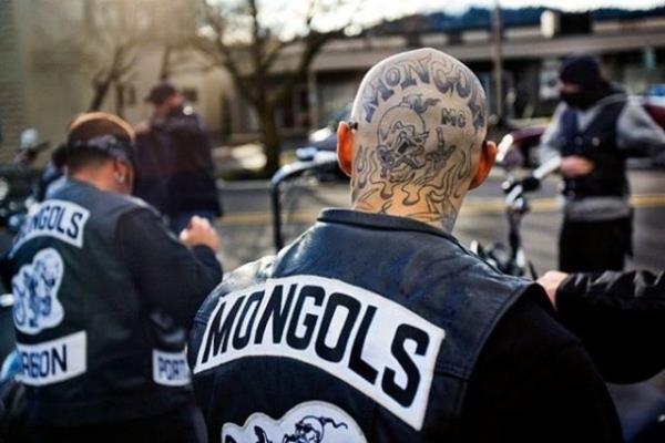 Mongols<br>    Yap ve felsefe olarak Hell's Angels'a benzeyen ete, meslektalarnn popler yaplarna tepki olarak ortaya ktlar.