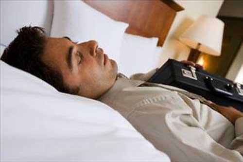 Vcudun savunma mekanizmasn nasl glendirebiliriz?  <br>    Vcudumuzun yeteri kadar kendini koruma mekanizmas var. nemli olan bu mekanizmalarn almasna engel olmadan bu mekanizmalar destekleyici davran biimlerini gelitirmek.