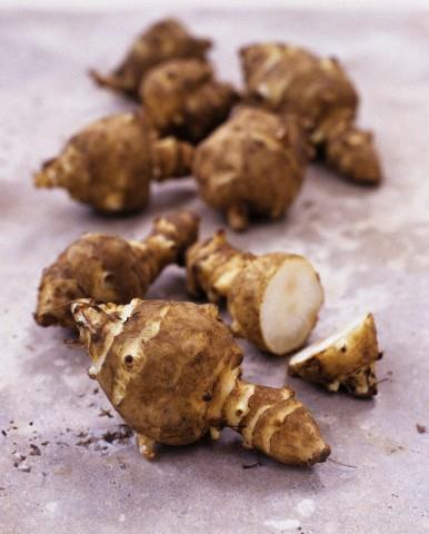 Ayrca C ve A vitamini ieren sebze ve meyvelerden bol miktarda yemek de nemlidir. Yer elmasnn gz sal zerindeki etkisi ok fazladr.