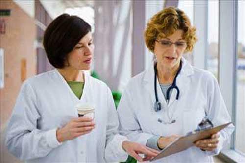 Bu yzden doktorluk, hemirelik, anaokul retmenlii, gibi ilerde severek, hi ikyet etmeden alrlar.