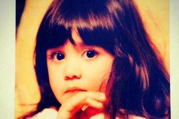 Oya Baar'n Levent Krca ile evliliinden doan kz Aye gzel bir gen kz oldu.