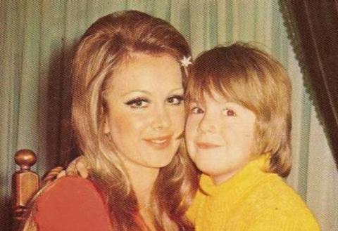 Filiz Akn'n olu lker nanolu