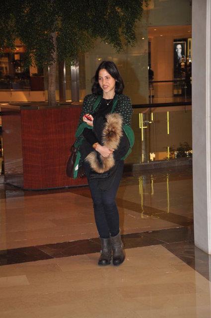 ZEHRA AIRTTI<br>  Hlya Avar ve Kaya ilingirolu&#8217;nun kzlar Zehra, nceki akam 1841 Tnel&#8217;in yeni yl partisine katld.