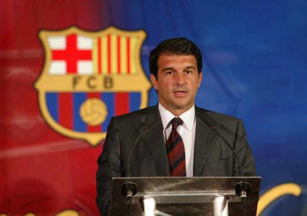 JOAN LAPORTA  <br>  ''Ronaldo'nun Messi'den stn olabilecei tek yer bilgisayar oyunlardr; o da tarafl mhendisler sayesinde...''