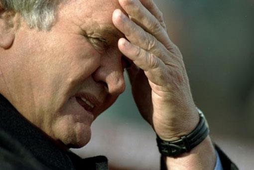 RON ATKINSON  <br>  &#8220;Hayatm boyunca hakemler hakknda yorum yapmadm ve bu alkanlm bugn mamz yneten erefsiz iin bozmayacam.&#8221;