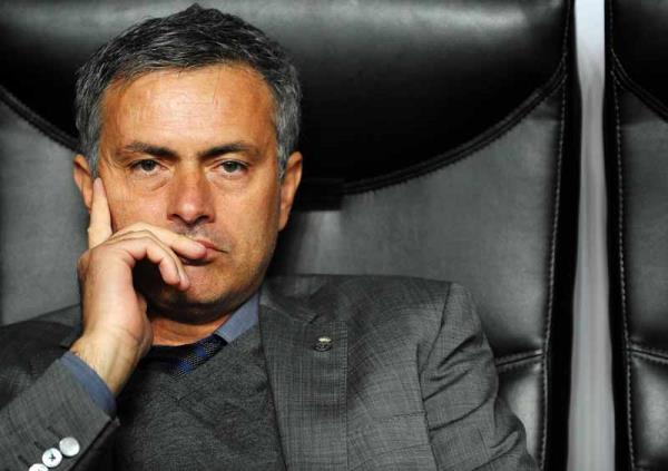 JOSE MOURINHO<br>    "Pepe'nin szlerinin analizi ok kolay. Pepe'nin bir problemi var, ad da Raphael Varane."