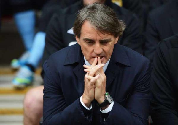 ROBERTO MANCINI    "Cristiano Ronaldo'yu durdurmak iin polis armamz gerek."