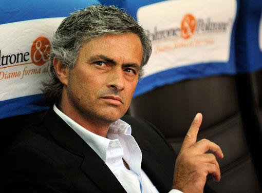 JOSE MOURNHO  <br>  Muhabir:"Takm yorgun muydu ?" Mourinho:"Yorgun mu ? Gnde 15 saat alp ayda birka yz euroyla evine dnen baba yorgun olur, biz deil."