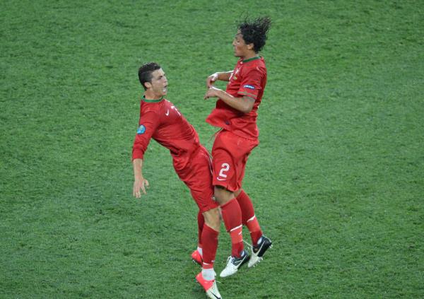 CRISTIANO RONALDO<br>    ''Bruno Alves mevkisinde rakibi olmayan ender futbolculardan birisidir. "