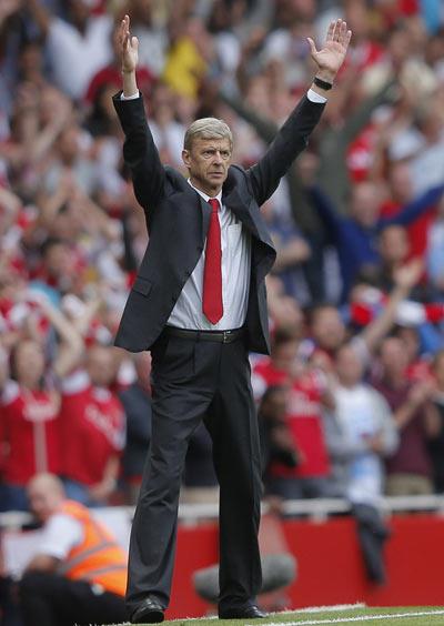 ARSENE WENGER<br>    ''Taraftarmzdan tek isteim, Trk Bayra'na kar saygl olsunlar yeter, nk Trkler bayraklar iin cann verirler. "