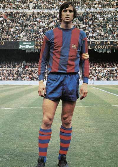 JOHAN CRUYFF<br>    "Futbol basit bir oyundur. Zor olan ise, basiti oynamaktr."