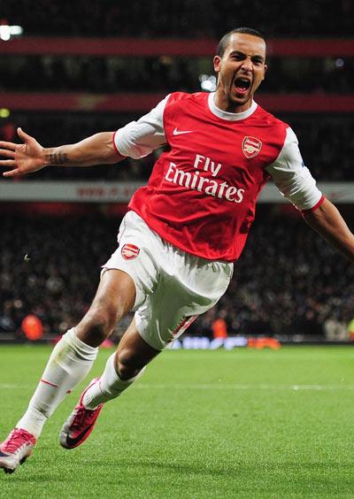 ARSENE WENGER<br>    ''Walcott o kadar hzl ki bazen antremanlarda kendini kaptrp topu getii oluyor. "