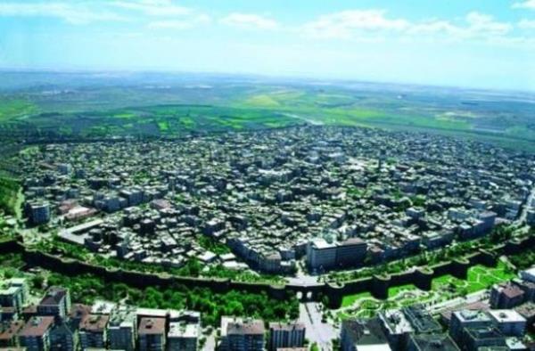 DYARBAKIR<br>  390 km.