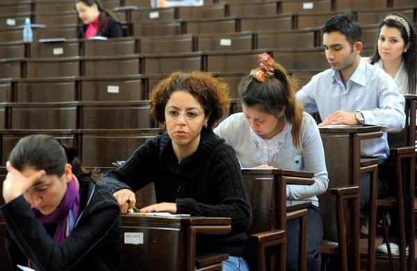 Yurdakul, nefes egzersizinin nasl yaplacan, &#8220;Bunun iin nce 8&#8217;e kadar sayp derin nefes almak, ardndan 8&#8217;e kadar sayp, bu sre boyunca aldmz nefesi tutmak ve son alarak da 8&#8217;e kadar sayarken