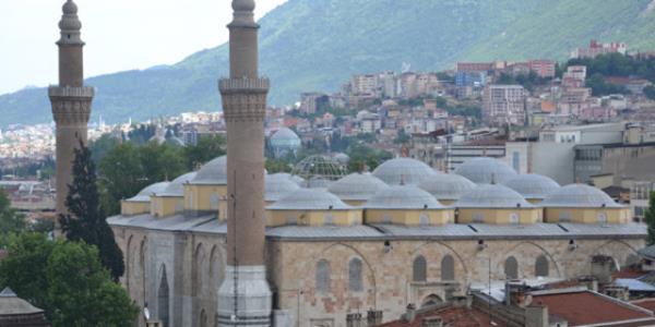 Bursa: 7 Haziran seimlerinde toplam 18 milletvekillii bulunan Bursa'da son srada seilen isim AK Parti'den. MHP'nin fazladan bir milletvekili karma ihtimali burada ok yksek. CHP'nin ise yzde 3.8'lik ilave oy almas yeterli olacak.