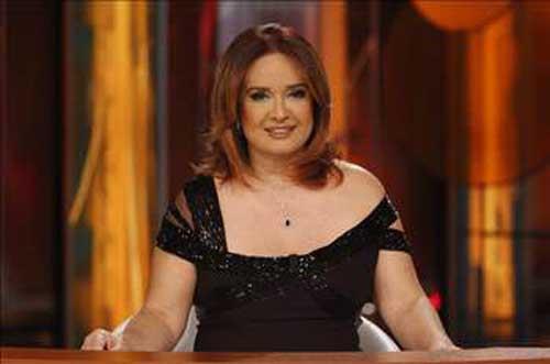 Ar olgunluk anda ise Ercan Karaka ile evlendi.