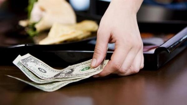 Garsona ve valeye ykl bahi brakmak.