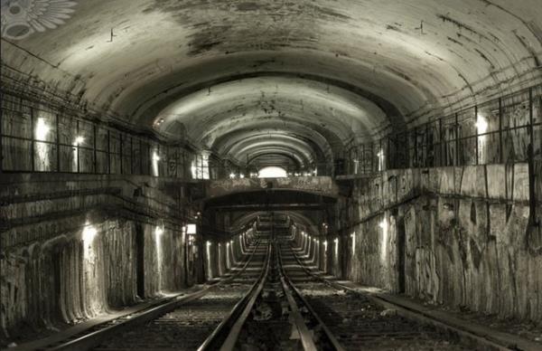 42- Underground<br>  Yeralt