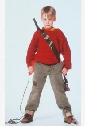 1980li yllarn en nl ocuk yldz Macaulay Culkin, Evde Tek Bana serisi ile hret oldu. Henz 13 yayndayken film bana 8 milyon dolar alyordu.