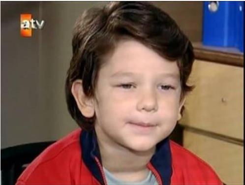 Unutulmayan ocuk yldzlardan biri de Aliye dizisinin Arda&#8217;s Ayberk Koar.