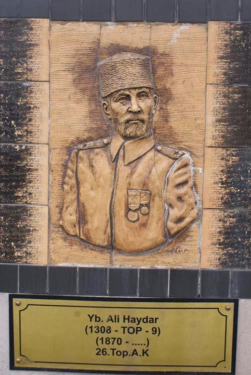 Yarbay Ali Haydar  <br>  26. Top A.K