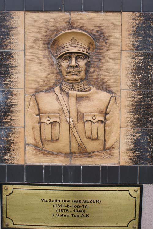 Yarbay Salih Ulvi SEZER  <br>  7. Sahra Top. A.K