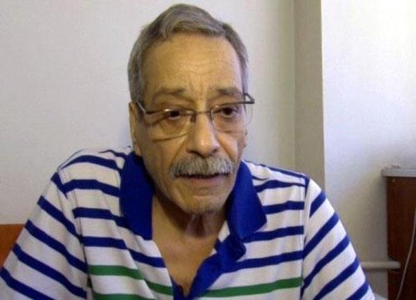 nl spiker Mesut Mertcan, 12 Eyll 1980 askeri darbesinde gece saat 04.00'de radyoda 1 numaral MGK bildirisini okumasyla hatrlanr.