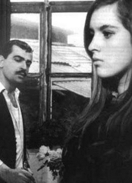 1969 Adana Altn Koza Film Festivali, 1970 Antalya Altn Portakal Film Festivali, 1991 Antalya Altn Portakal Film Festivali'nde en iyi yardmc erkek oyuncu dln kazand. 1999 Antalya Altn Portakal Film Festivali'nde Yaam Boyu Onur dl'nn sahibi oldu.