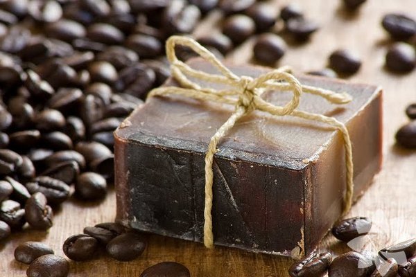 <p><b>Kahve Sabunu: </b>Ar kesici &ouml;zellii vardr. Sel&uuml;lit ve cilt sorunlarnda etkilidir.</p>