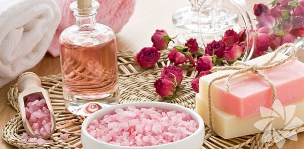 <p><b>Gl Yapra sabunu: </b>Hassas ciltler iin makyaj temizliinde kullanlr.</p>.