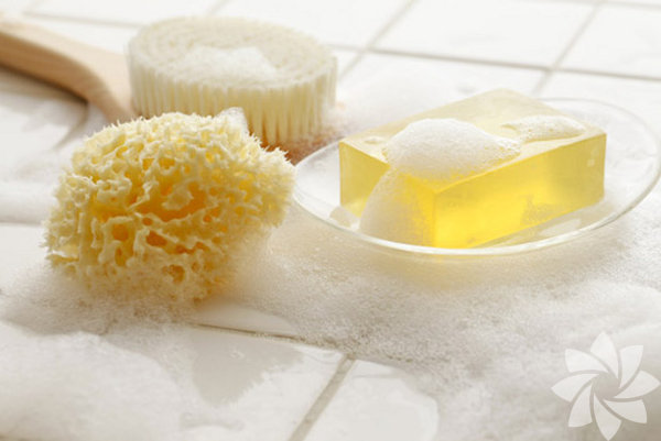 <p><b>Kays Sabunu: </b>Kuru ciltler i&ccedil;in nemlendirici olarak kullanlr.</p>