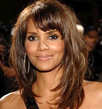 Berry bu dnemi "hayatmn en kt gnleriydi" diyerek anlatyor. Berry, babasnn iddet uyguladn ve annesi ile kzkardeini srekli olarak taciz ettiini de hi bir zaman saklamad.