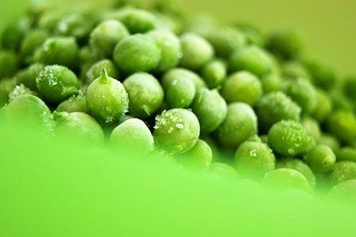 BEZELYE  <br>  Bezelye yemeine eklenen havu, patates ve soanda hem lezzetine hem de ifasna ifa katar.