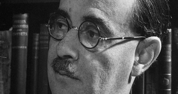 &#8220;Hitler&#8217;in sonu, ihtiyar bir adam olarak ssz bir Bavyera kynde, takld bira bahesinde, bir zamanlar Alman devletini (Reich) ykmay baarmaya ok yaklat hikayeleri anlatarak geirmek olacak. &#8216;htiyar adam yine ok iti&#8217; diye dnecek kyller.&#8217;&#8217; Harold Laski, London Daily Herald gazetesi ke yazs, 1932