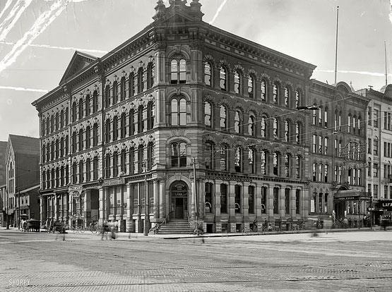 &#8216;&#8217;At kalcdr. Otomobil ise gelip geici bir heves.&#8217;&#8217; Michigan Savings Bankas, bir otomobil fabrikas kurmak isteyen Henry Ford&#8217;un avukatna, Ford&#8217;un parasn bu ie yatrmamasn tavsiye ederken, 1902