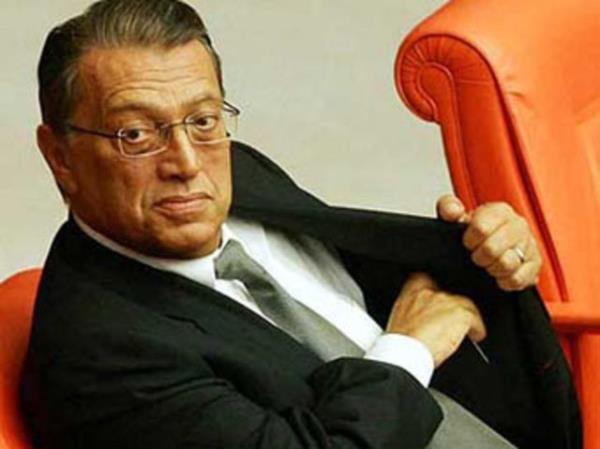 Mesut Ylmaz, mecliste yapt konumada "Bu ne lahanadr, bu ne turudur, bu ne perhizdir?" diye bararak baz sorular soral 19 yl oldu.