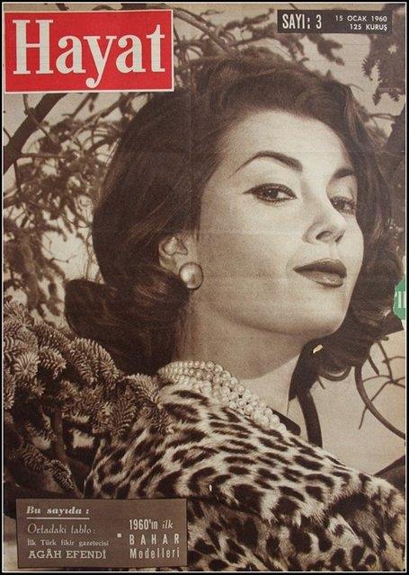 Hayat dergisi, "Sigara, zekay kamlar. Mikroplara kar bnyeyi korur." aklamasyla "Sigara in" balkl haber yapal 50 yl oldu.