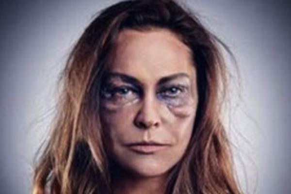 Hlya Avar, Dnya Kadnlar Gn'nde "Erkekler dvyor diye bir ey yok. Kadnn kanan var, kanmayan var." diyeli 1 yl oldu.