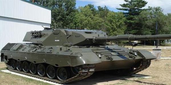 Suudi Arabistanda 1095 tank