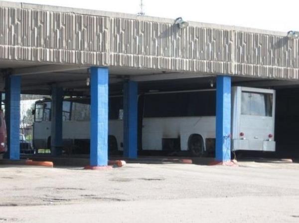 Bu proje iin yeni gvde panelleri ve parlak alam jantlar kullanld.