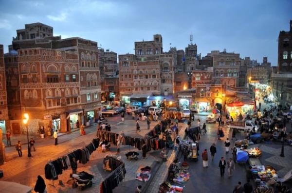 Hicretin 6'nc ylnda slam' yaymak iin dnyann farkl blgelerine dalan sahabelerden Vabr Bin Yuhannas El-Huzai'nin yapt Cami'l Kebir'in kble tayininin Hazreti Muhammed tarafndan yapld biliniyor.