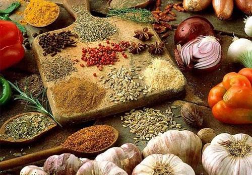 Baharatl yemekler yiyin   <br>  Her biri birbirinden lezzetli baharatl yemekleri bu sefer de salnz iin tercih edin. Krmzbiber, soan, zencefil ve sarmsak yemek mukuslarnza veda etmenizde ok etkili olacaktr.