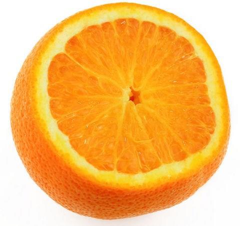 PORTAKAL<br>  Souk algnl ve gripten korunmaya yardm eder. erdii C vitamini ve folik asit sayesinde ksr azaltr, kalp hastal ve felten korur. Ezik ve rklerin daha abuk iyilemesini salar. Mide ve pankreas kanserini nleyici etkisi vardr. Tansiyonun dengelenmesine yardmc olur, ihtiva ettii potasyumla cildin kurumasn ve krmasn nler. Barsak gazlarn sker, parazitlerinin dklmesini ve karacierin dzenli almasn salar, safra salgsn artrr.