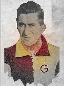 Lakapt sembol oldu ``Aslan``  <br>  Galatasaray`n simgesi olan "aslan" ise futbolcular Nihat Bekdik`ten geliyor. Galatasaray futbol takmnn 8 yl kaptanln yapan, 18 kez giydii A Milli Takm formasn 8 kez kaptan olarak tayan Bekdik, 1936 ylnda aktif spordan ekilmesine ramen spor yapmay ihmal etmedi.