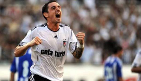 Roberto Hilbert - Ya: 30 - Takm: Bayer Leverkusen (Almanya)