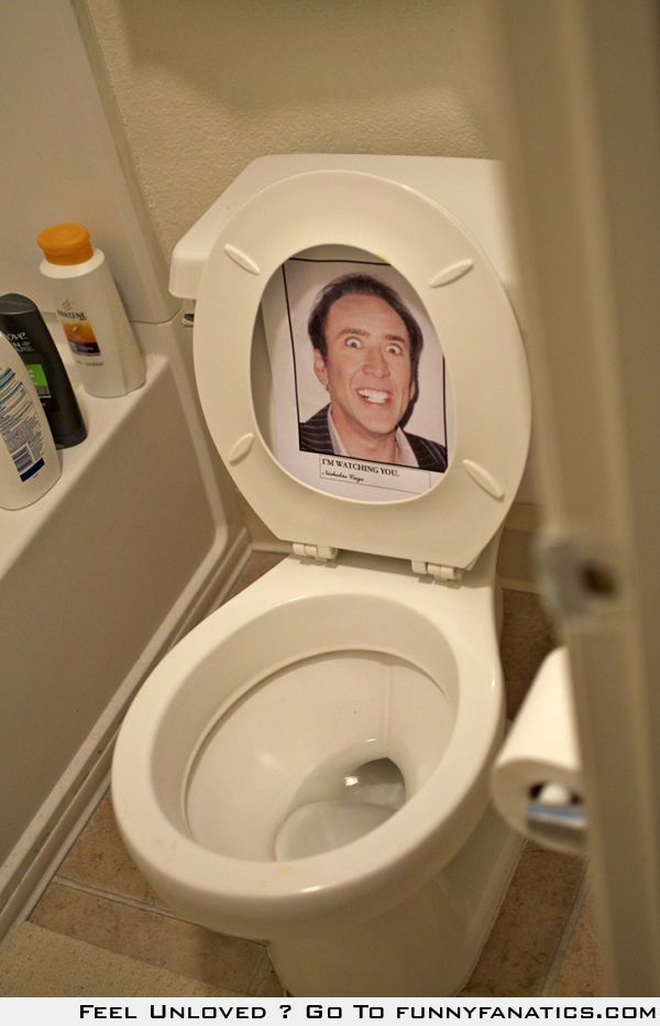 Tuvalette bile rahat yok