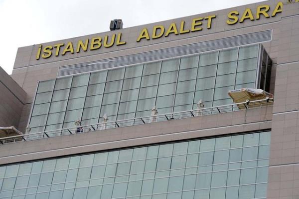 Terrle Mcadele ve zel Harekat ube mdrlklerine bal ekipler ile mzakere timi, adliyeye geldi. Adliyenin dnda hakim noktalara da keskin nianclarn yerletirildii grld.