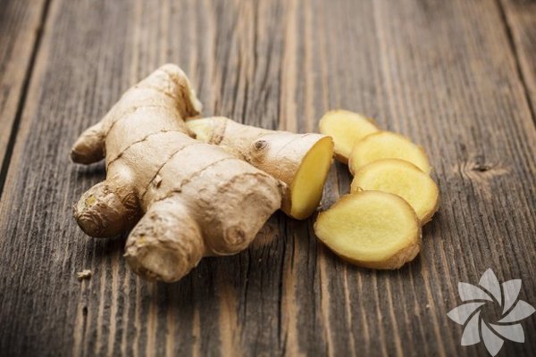 Zencefil  <br>  Bu aromatik baharat midenizi yattrd gibi ayn zamanda kilo kaybn da tevik eder. Zencefil bir antioksidandr ve ac biberlerde bulunan kapsaisin ierir. Aratrmalara gre kapsaisin geici olarak metabolizmay hzlandrr ve bu da yksek kalori yakmna sebep olur. Zencefil tokluk hissini de arttrr.