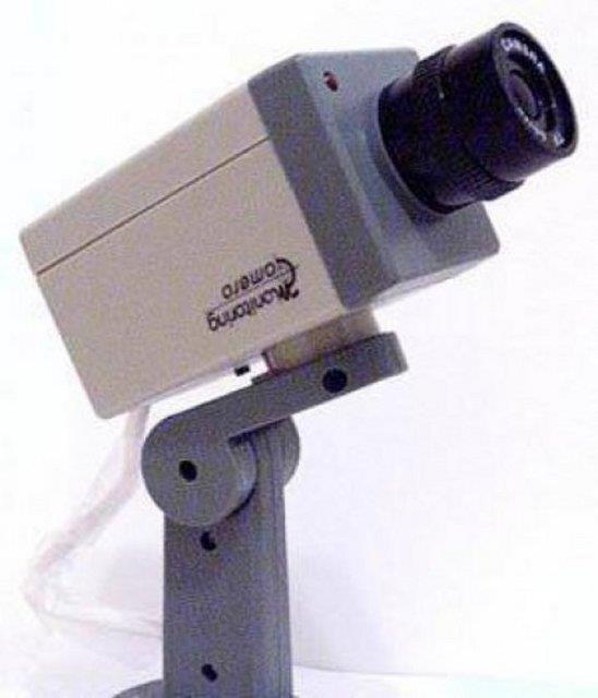 Sradan bir ngiliz, gnde yaklak 300 defa kameraya yakalanyor.